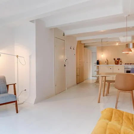 Beautiful Jordaan Studio